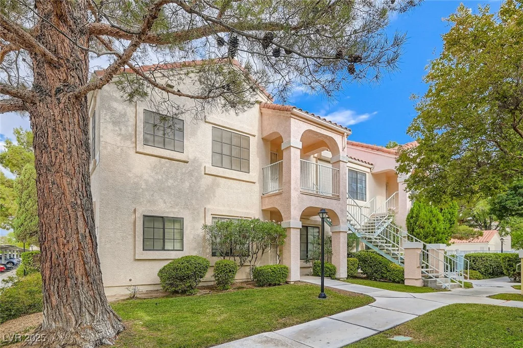 4873 Torrey Pines, Las Vegas, NV 89103