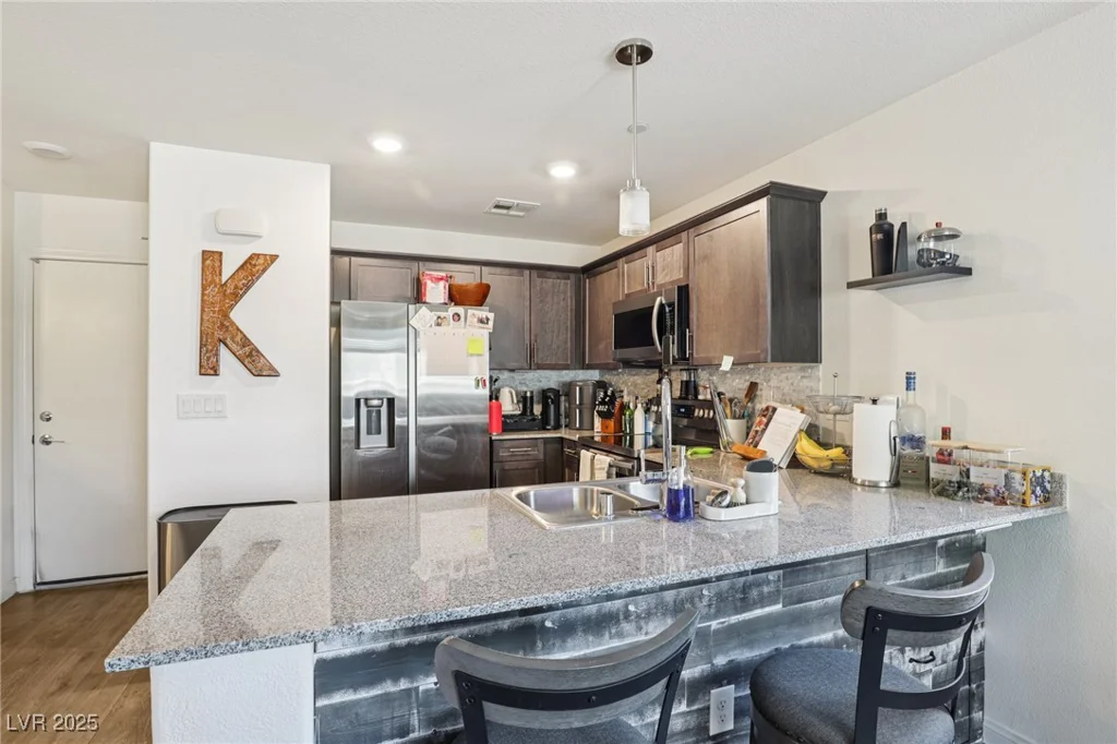 2594 Canary Yellow, North Las Vegas, NV 89086
