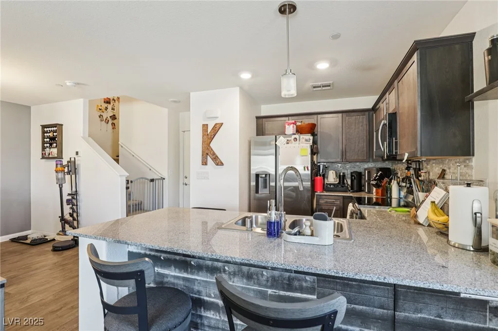 2594 Canary Yellow, North Las Vegas, NV 89086