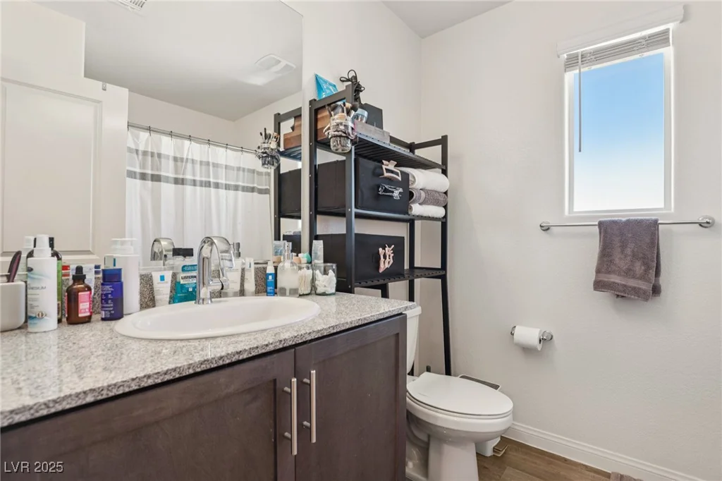 2594 Canary Yellow, North Las Vegas, NV 89086