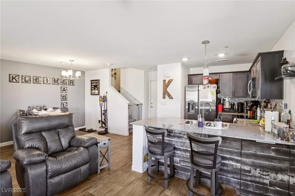 2594 Canary Yellow, North Las Vegas, NV 89086