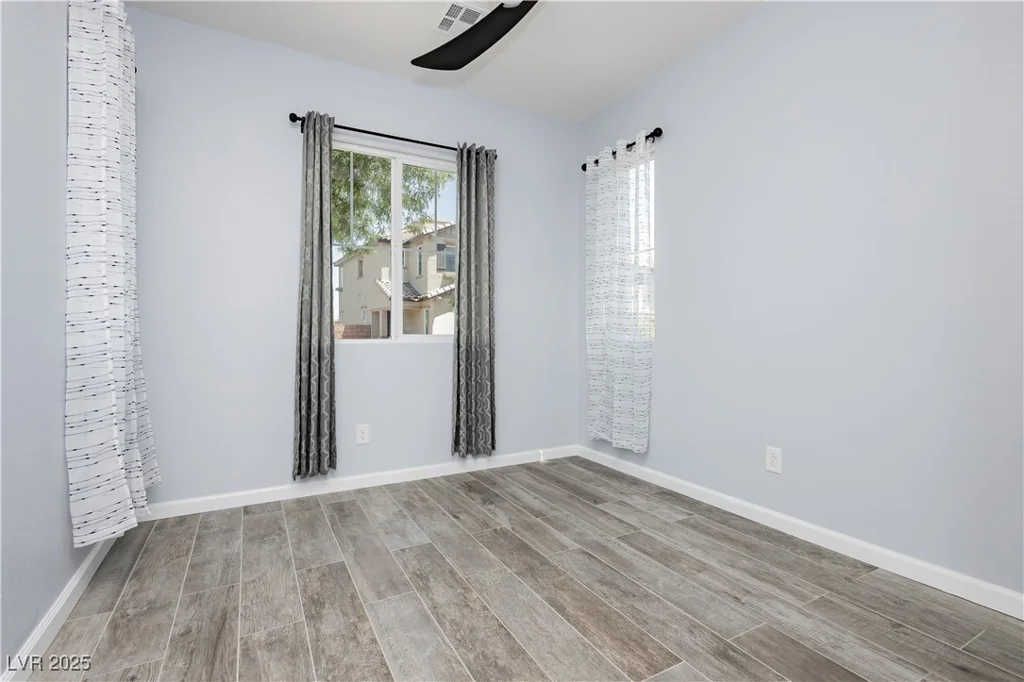 7857 Blue Lake Peak, Las Vegas, NV 89166