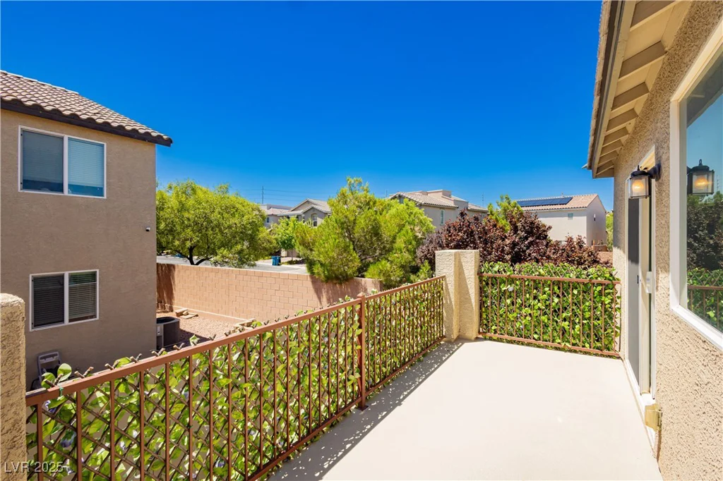 7857 Blue Lake Peak, Las Vegas, NV 89166