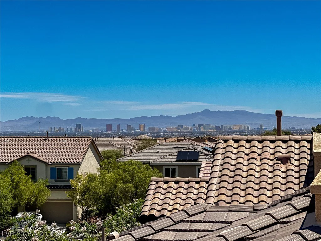 7857 Blue Lake Peak, Las Vegas, NV 89166