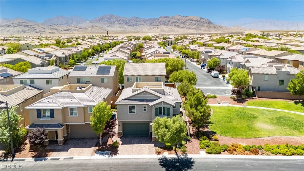 7857 Blue Lake Peak, Las Vegas, NV 89166