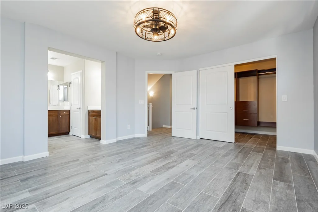 7857 Blue Lake Peak, Las Vegas, NV 89166
