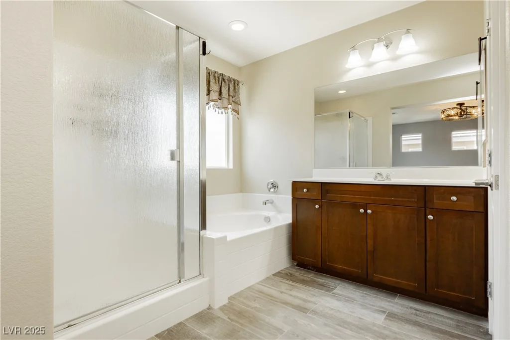 7857 Blue Lake Peak, Las Vegas, NV 89166