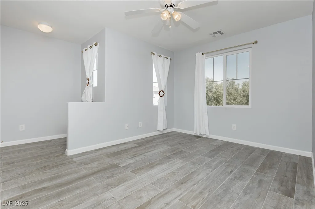 7857 Blue Lake Peak, Las Vegas, NV 89166