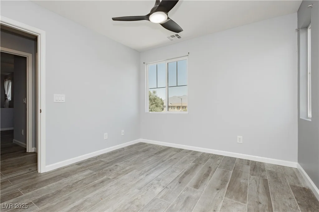 7857 Blue Lake Peak, Las Vegas, NV 89166