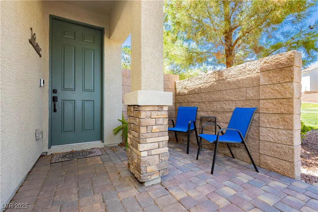 7857 Blue Lake Peak, Las Vegas, NV 89166