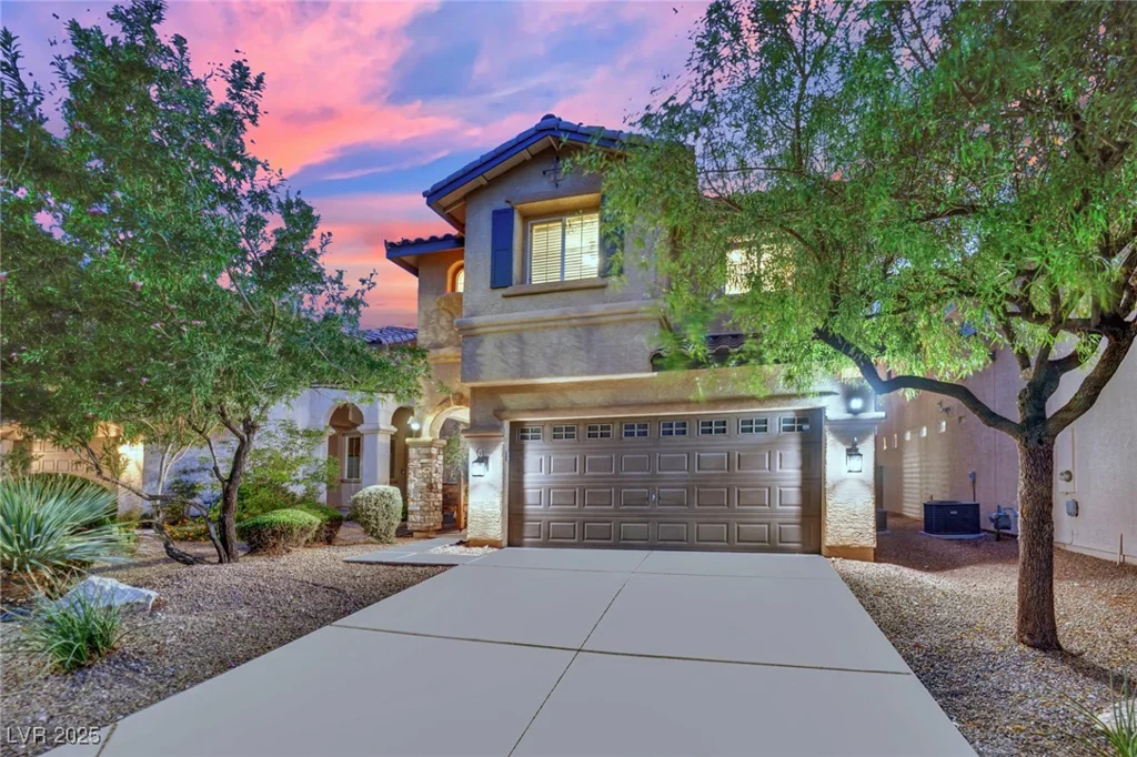 10231 Running Falls, Las Vegas, NV 89178