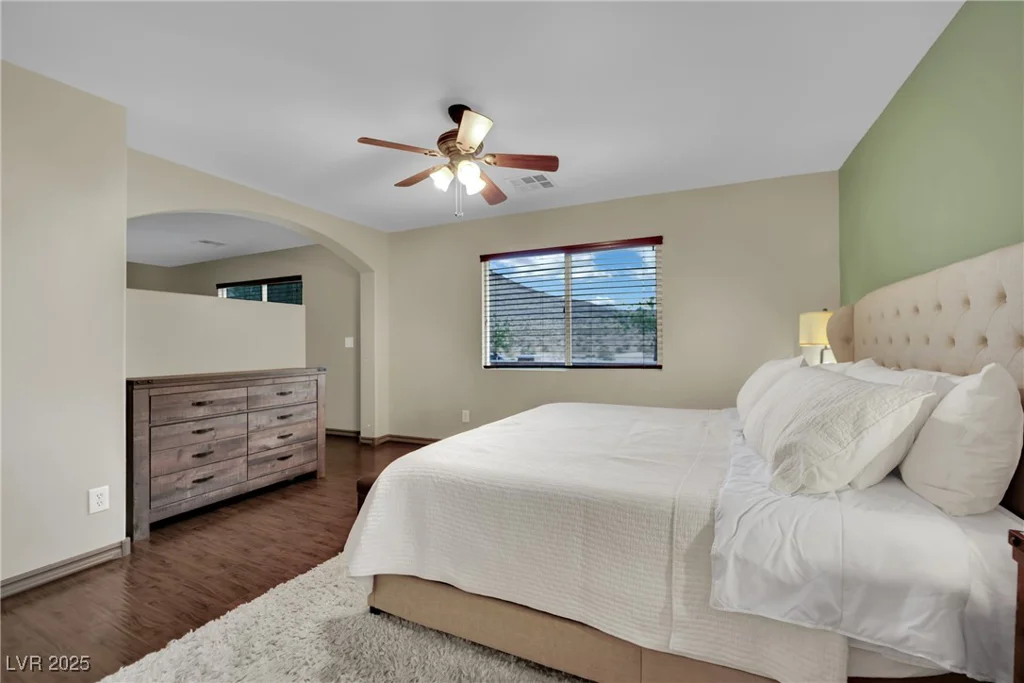 10231 Running Falls, Las Vegas, NV 89178