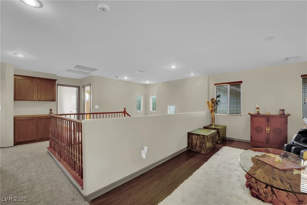 10231 Running Falls, Las Vegas, NV 89178