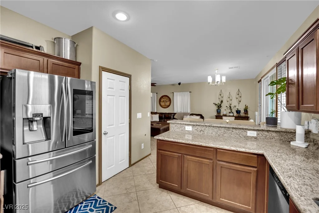 10231 Running Falls, Las Vegas, NV 89178