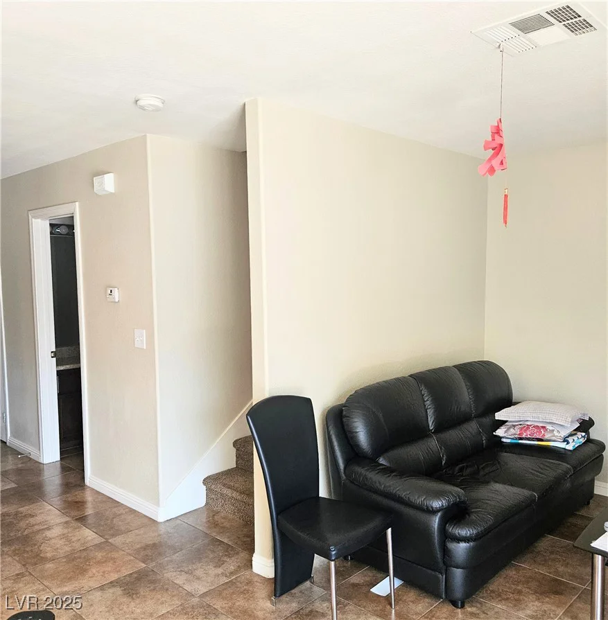 5218 Pat, Las Vegas, NV 89118
