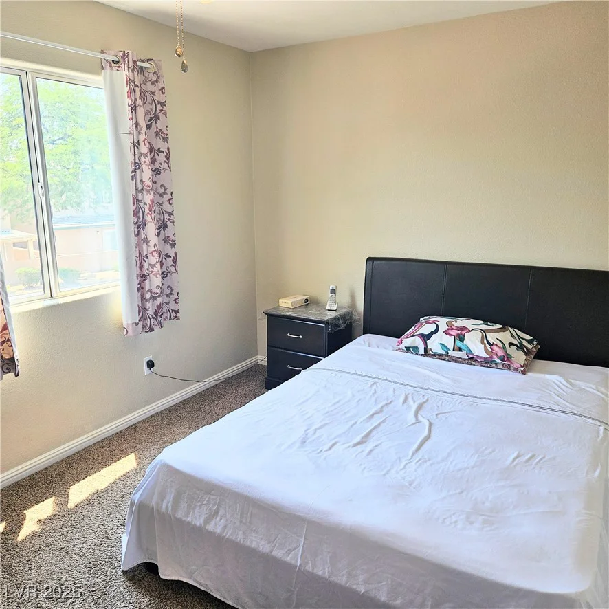 5218 Pat, Las Vegas, NV 89118
