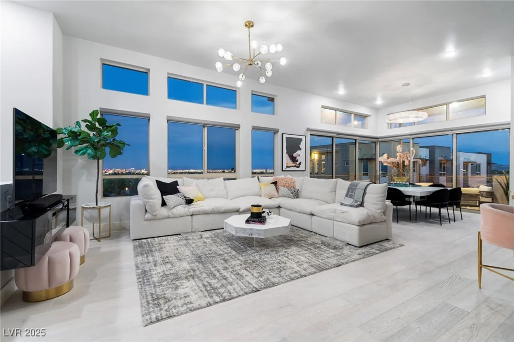 4296 Veraz, Las Vegas, NV 89135