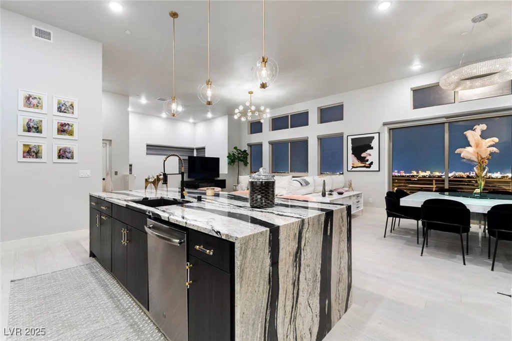 4296 Veraz, Las Vegas, NV 89135