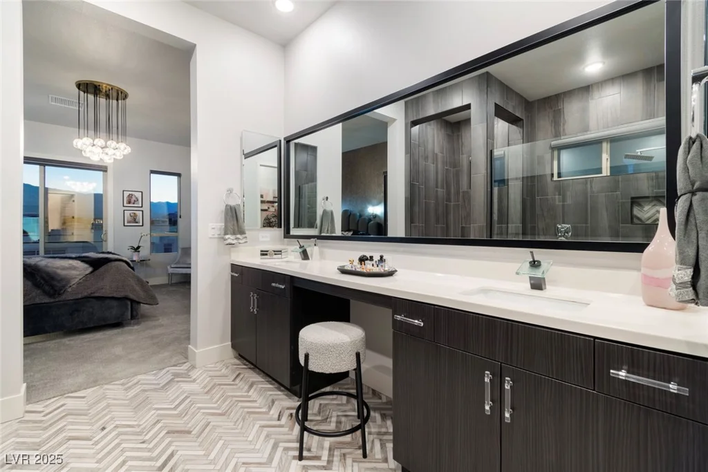 4296 Veraz, Las Vegas, NV 89135