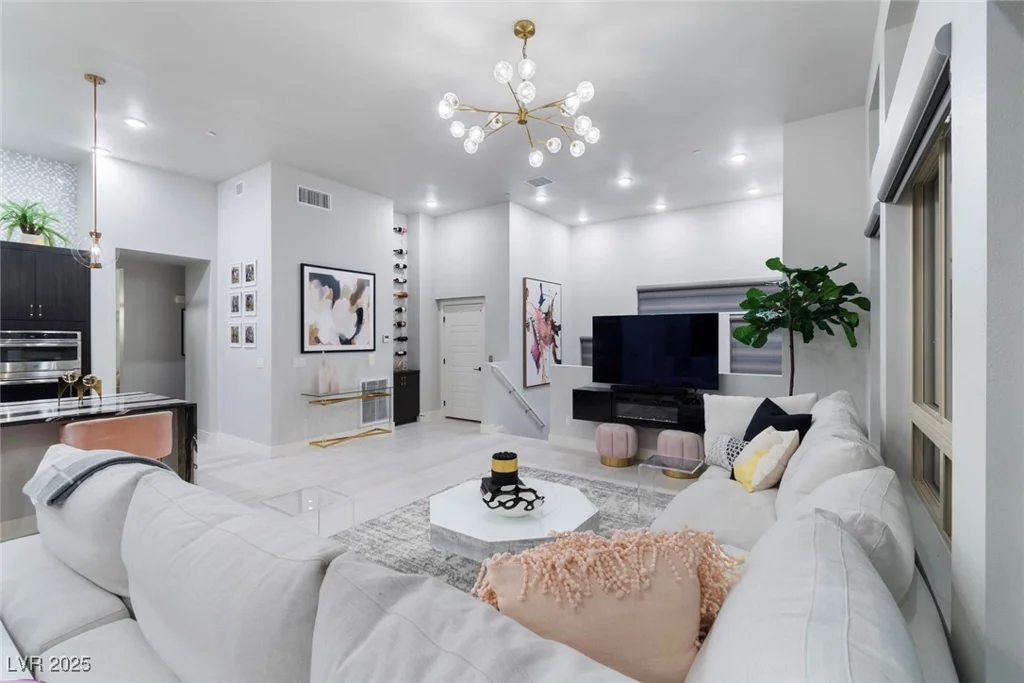 4296 Veraz, Las Vegas, NV 89135