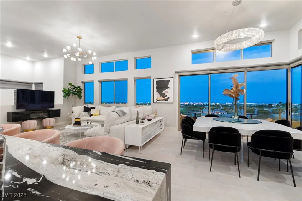 4296 Veraz, Las Vegas, NV 89135
