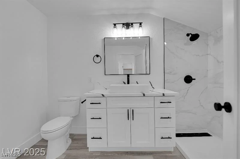 1905 Oakey, Las Vegas, NV 89104
