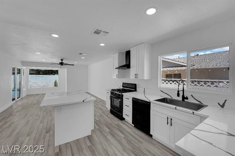 1905 Oakey, Las Vegas, NV 89104