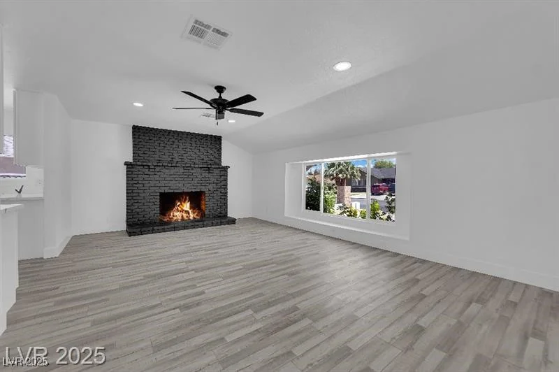1905 Oakey, Las Vegas, NV 89104