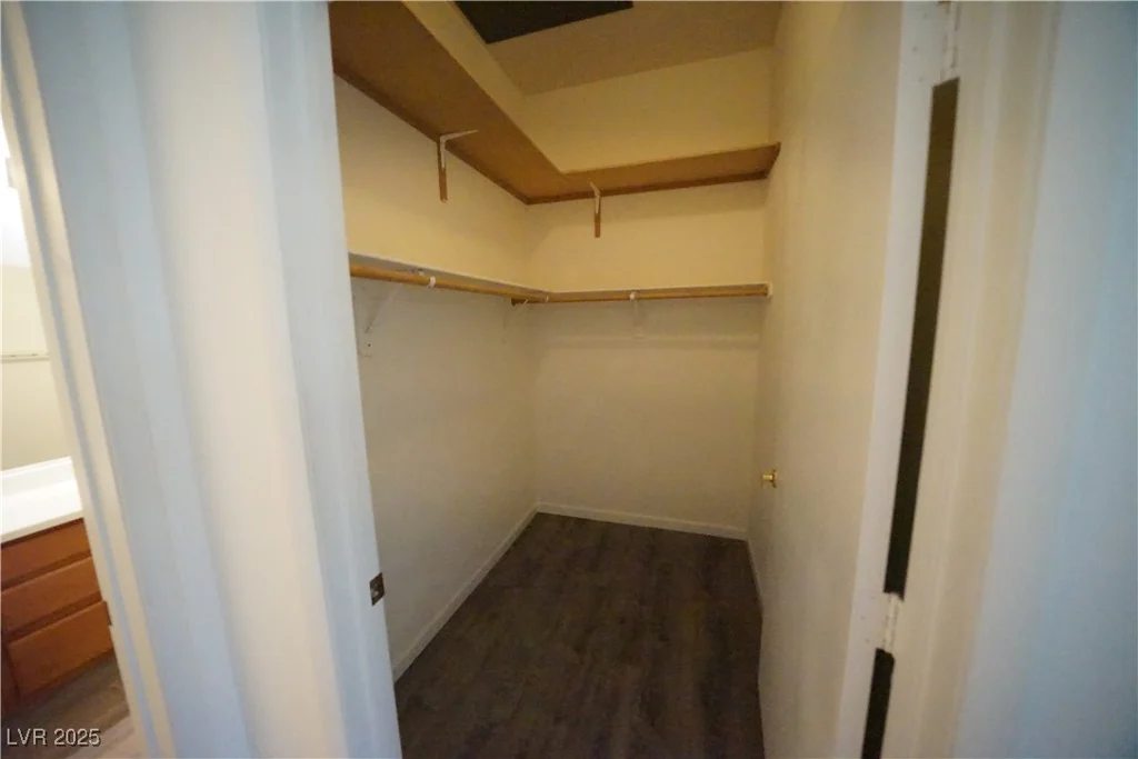 10245 Maryland, Las Vegas, NV 89183