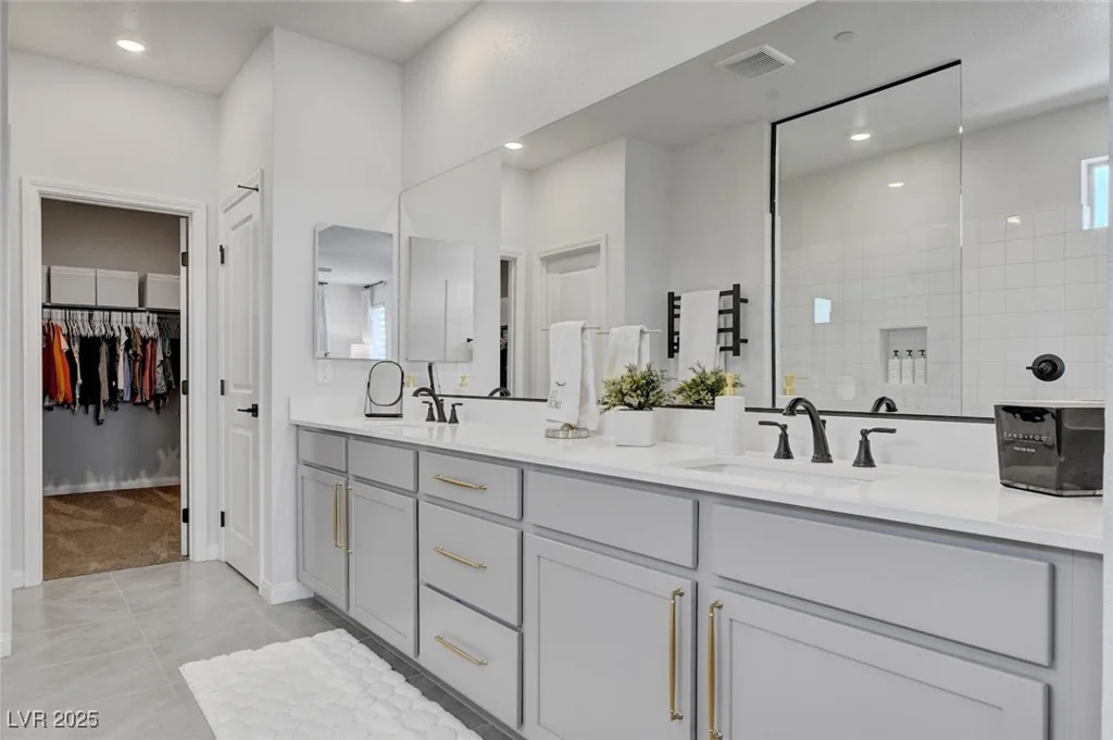 9423 Cruz, Las Vegas, NV 89143