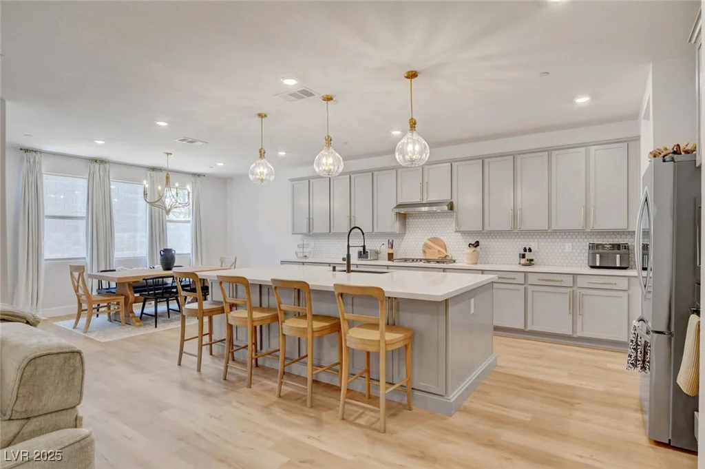 9423 Cruz, Las Vegas, NV 89143