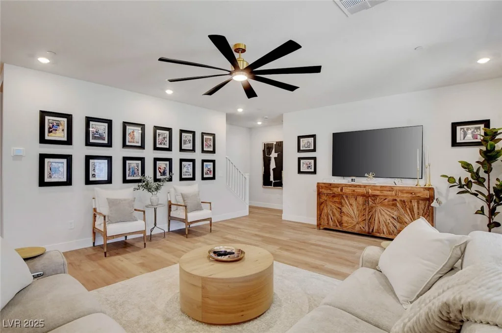 9423 Cruz, Las Vegas, NV 89143