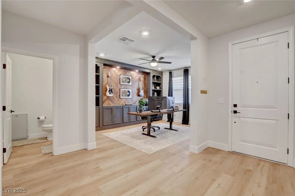 9423 Cruz, Las Vegas, NV 89143