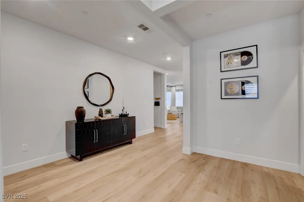 9423 Cruz, Las Vegas, NV 89143
