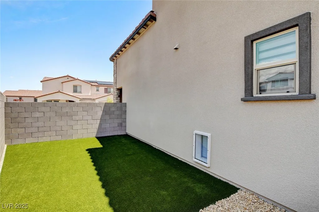 9423 Cruz, Las Vegas, NV 89143