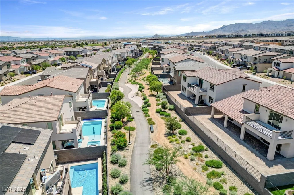 9423 Cruz, Las Vegas, NV 89143