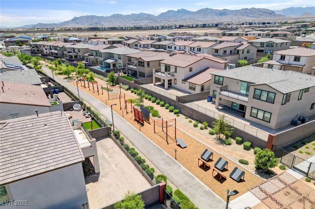 9423 Cruz, Las Vegas, NV 89143