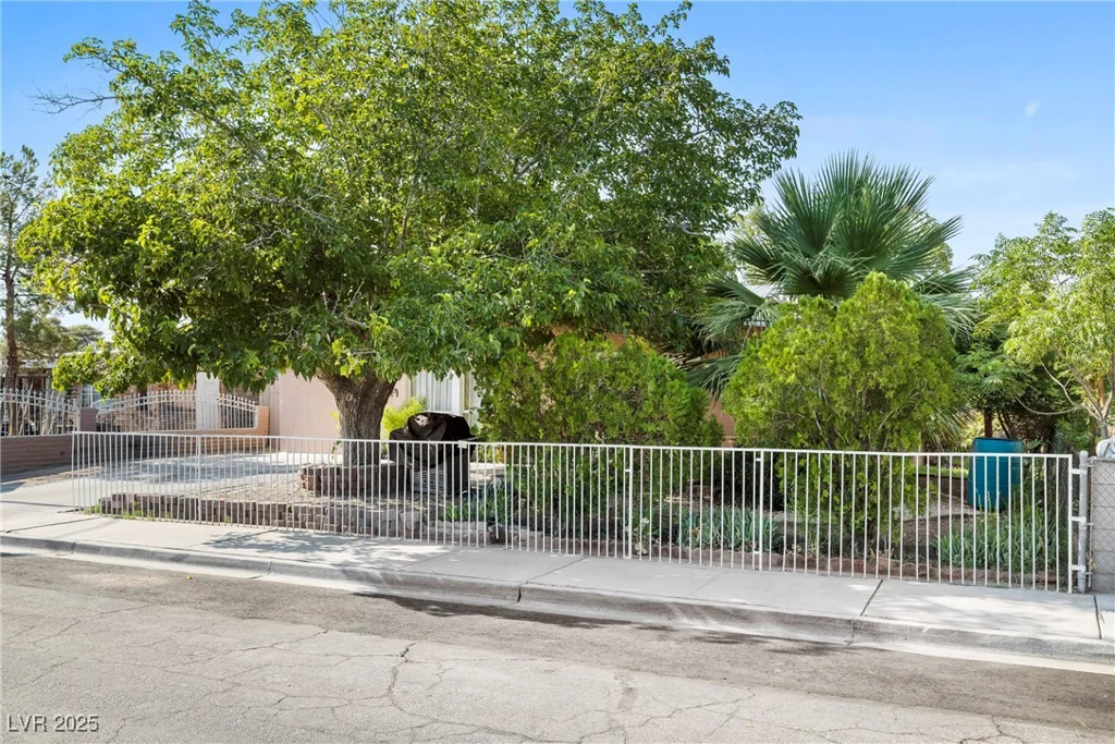 3113 Theresa, Las Vegas, NV 89101