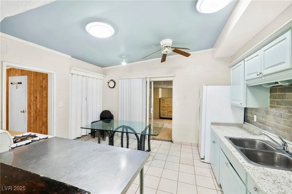 3113 Theresa, Las Vegas, NV 89101