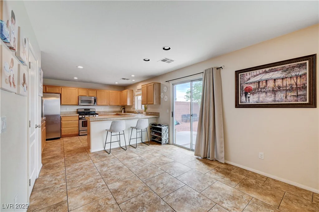 6223 Legend Falls, North Las Vegas, NV 89081