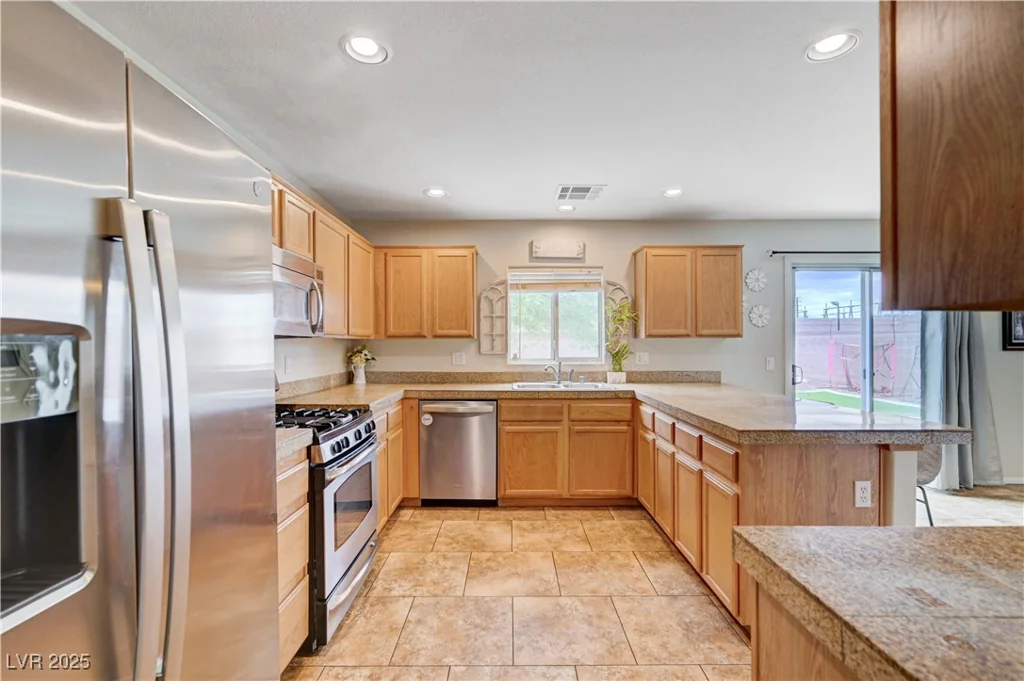 6223 Legend Falls, North Las Vegas, NV 89081