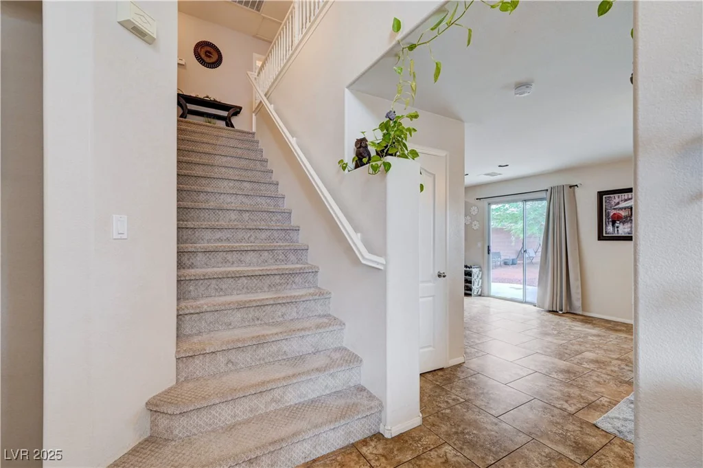 6223 Legend Falls, North Las Vegas, NV 89081