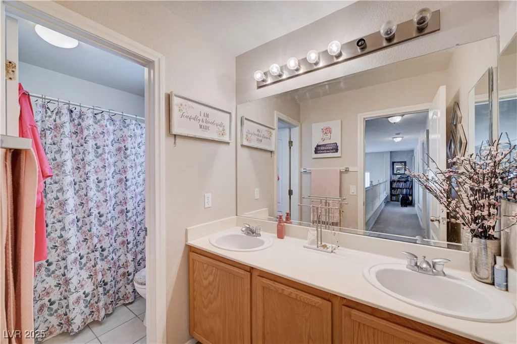 6223 Legend Falls, North Las Vegas, NV 89081
