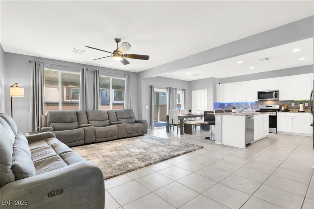 5656 Salt Rock, North Las Vegas, NV 89031