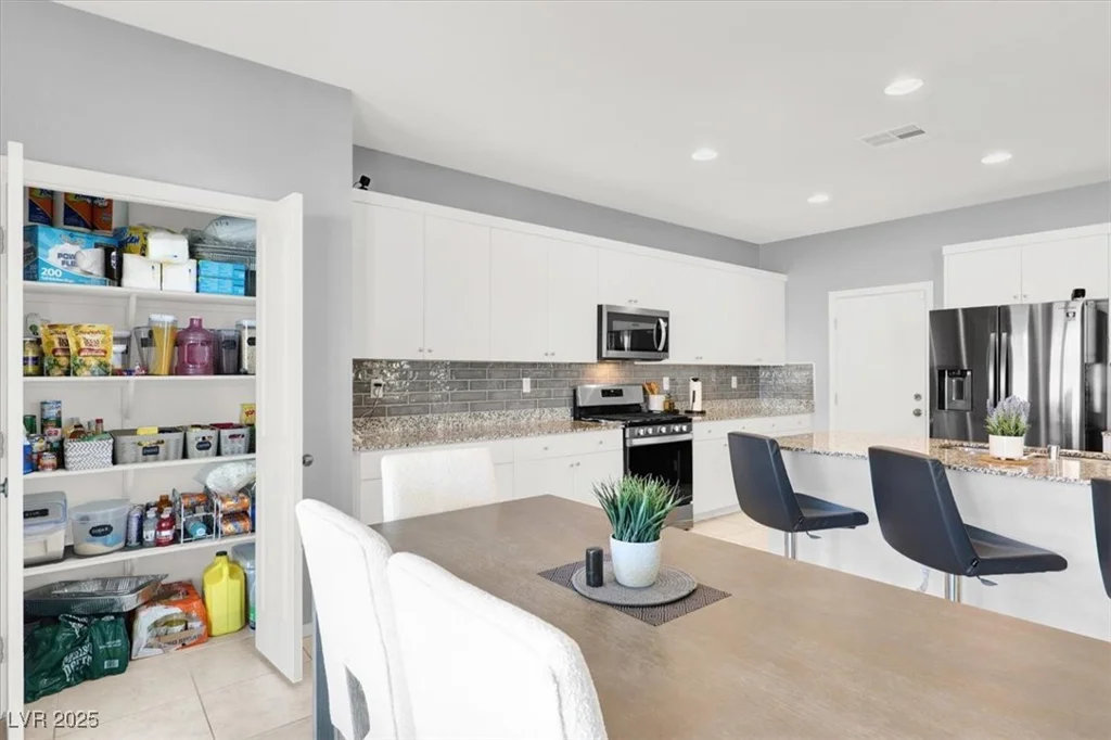 5656 Salt Rock, North Las Vegas, NV 89031