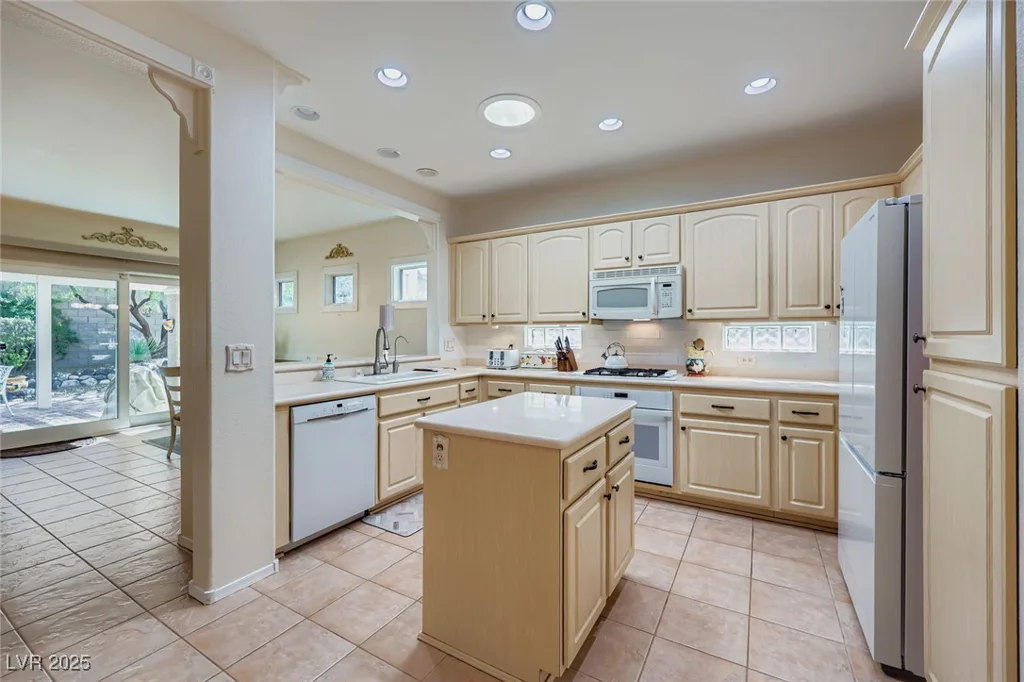 2316 Hardin Ridge, Henderson, NV 89052