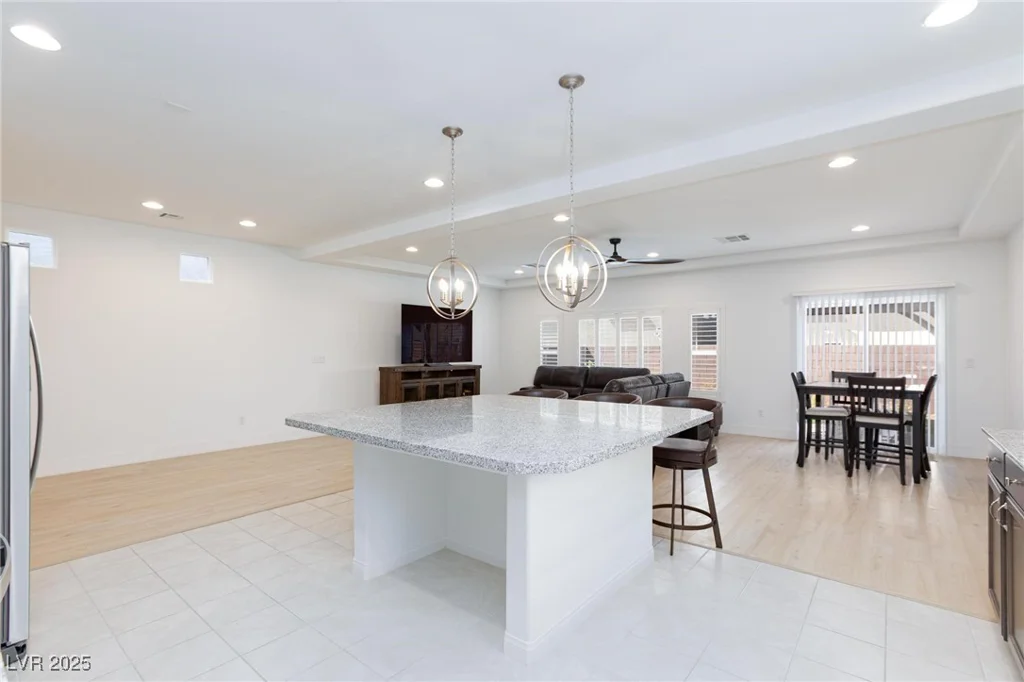 5384 Knitmore, Las Vegas, NV 89139