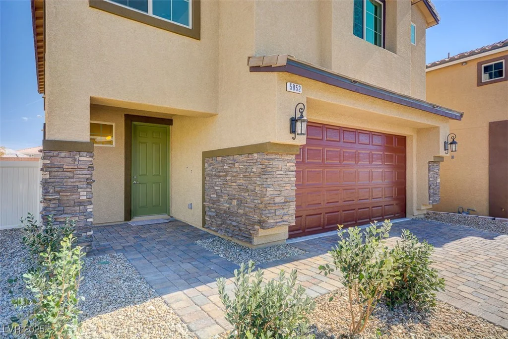 5852 Fox Hair, North Las Vegas, NV 89081