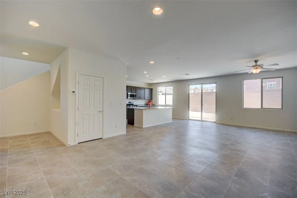 5852 Fox Hair, North Las Vegas, NV 89081