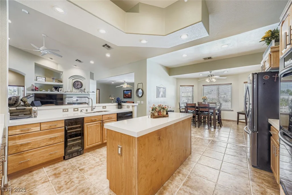 8640 Horse, Las Vegas, NV 89143